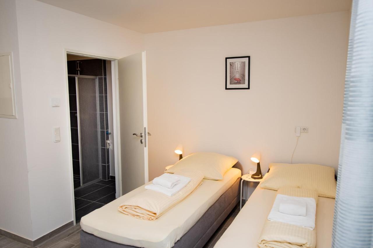 Modern Living Studio Kueche Netflix Inklusive Top Lage Nürnberg Exterior foto