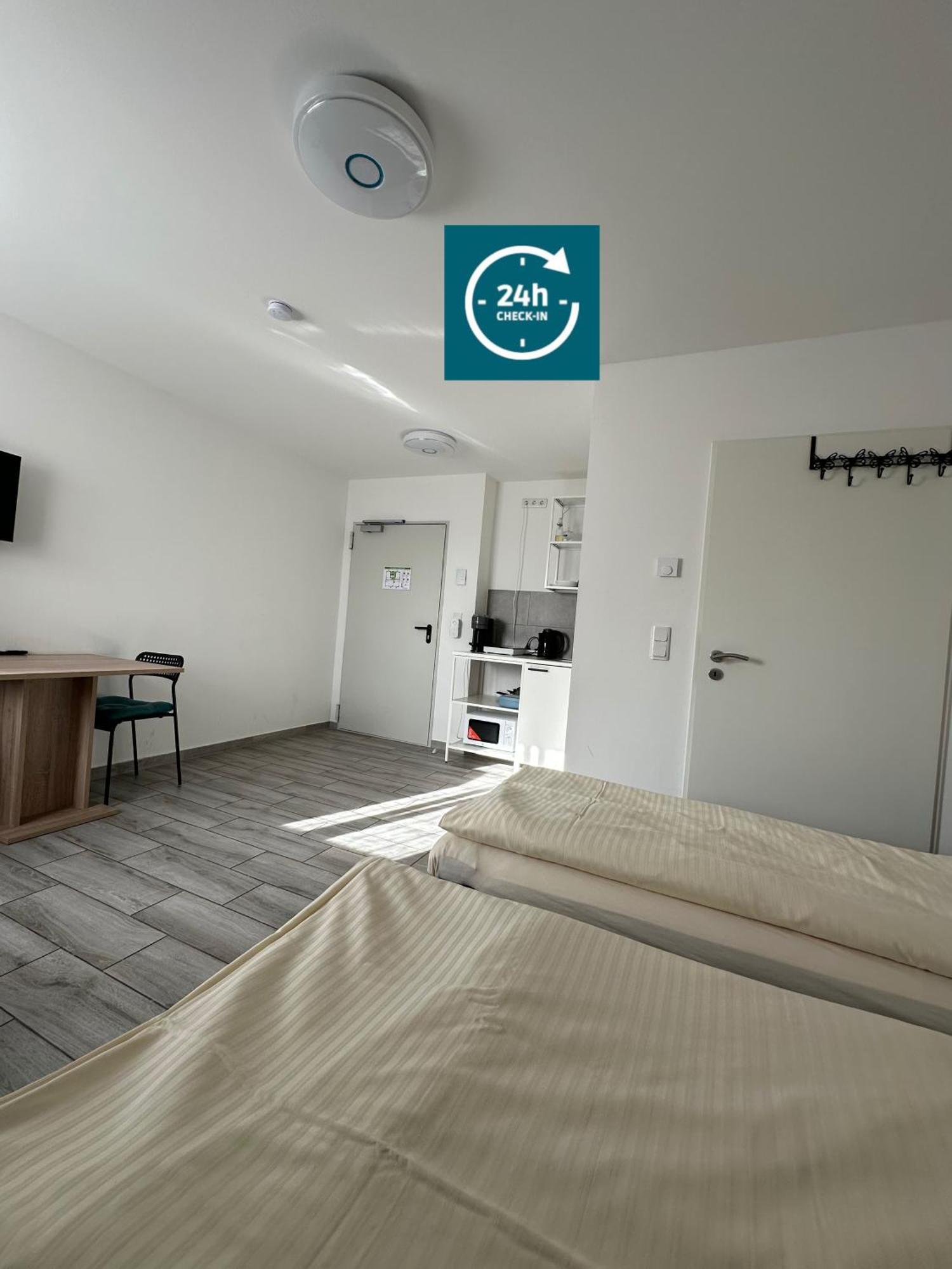 Modern Living Studio Kueche Netflix Inklusive Top Lage Nürnberg Exterior foto
